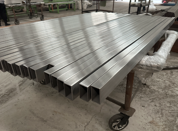 北海新能源汽车用不锈钢方管 现货